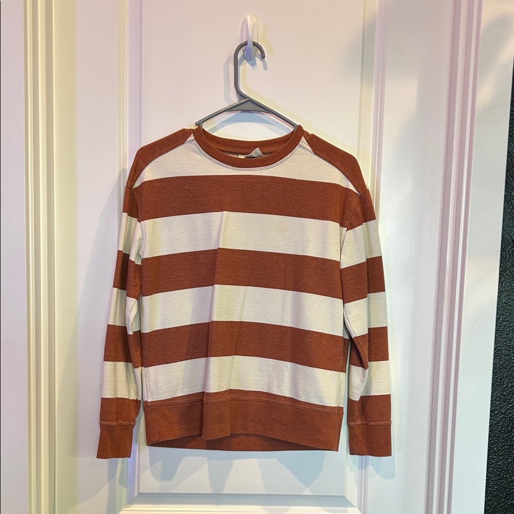 Universal Thread Men's Rust and Cream Striped Crewneck Sweater